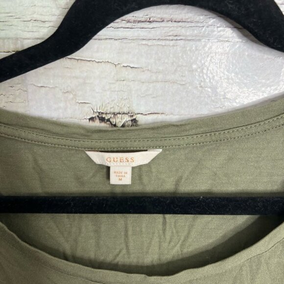 Guess green and gold sequin tee shirt top size medium - Picture 4 of 8